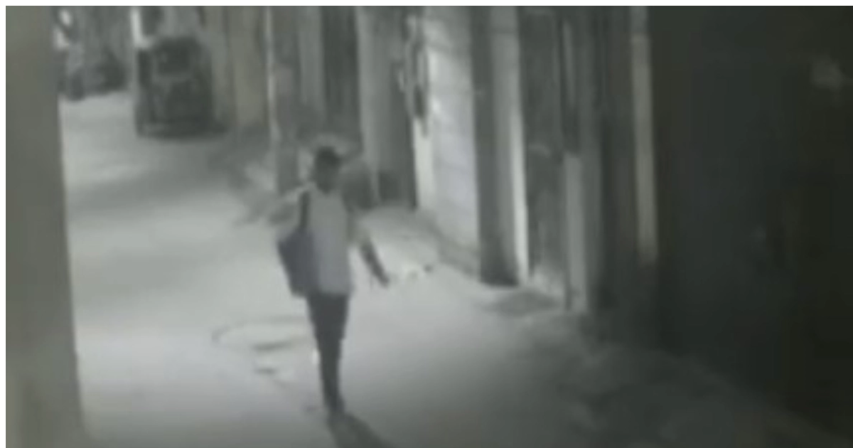 Shraddha murder: Police finds CCTV footage showing Aftab walking with a bag on Delhi street